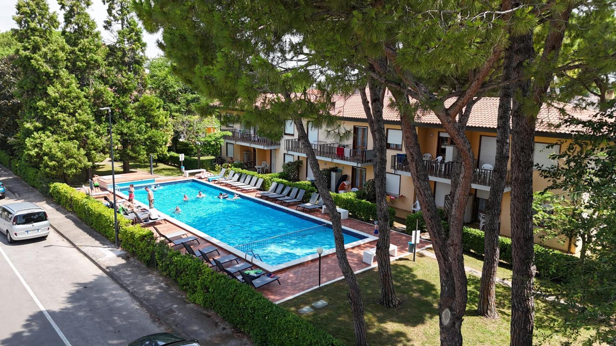 Villaggio Dei Gelsomini Bibione Exterior photo